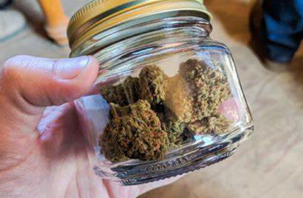 Preserving Quality: Using Weed Jars for Cannabis Storage